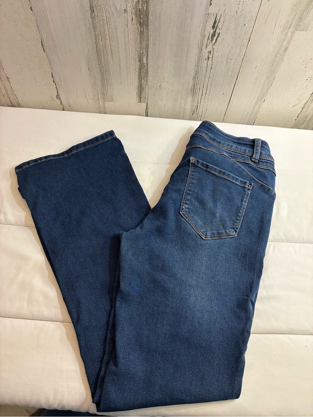 Curve Appeal Women’s hi- rise Bootcut Jeans in Dark Blue Sz 12 - Picture 3 of 3